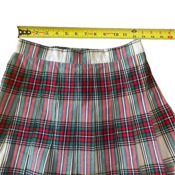 Aerie Red and Green Pleated School Girl Mini Skirt Size Medium NWT - Picture 8 of 9